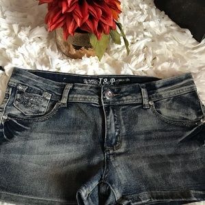 Women’s shorts